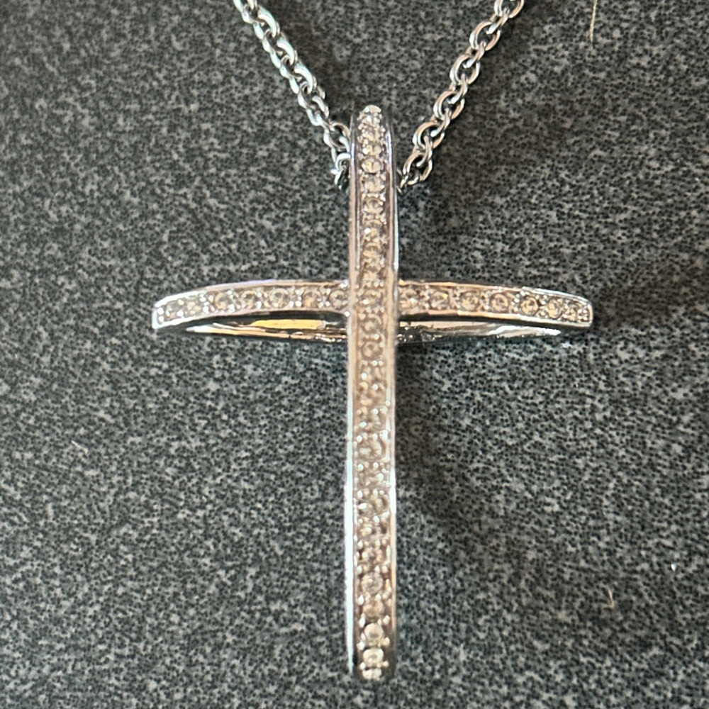 Cross Pendant Necklace